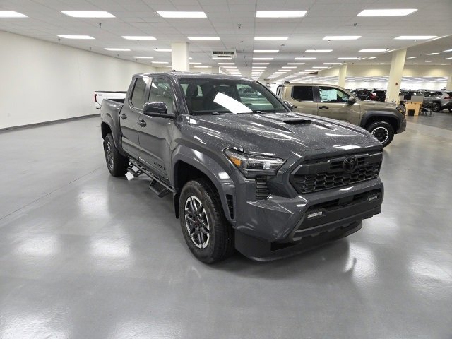 2026 Toyota Tacoma TRD Sport's photo