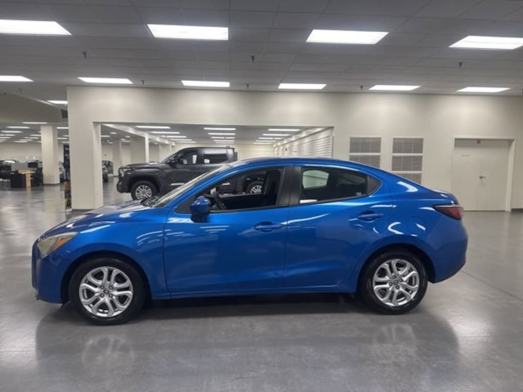 Used 2017 Toyota Yaris iA Base Sedan