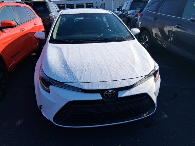 2024 Toyota Corolla LE photo 2
