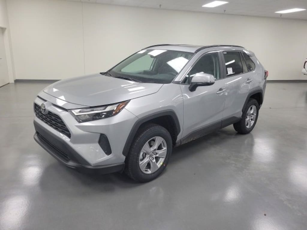 New 2025 Toyota RAV4 XLE XLE AWD SUV