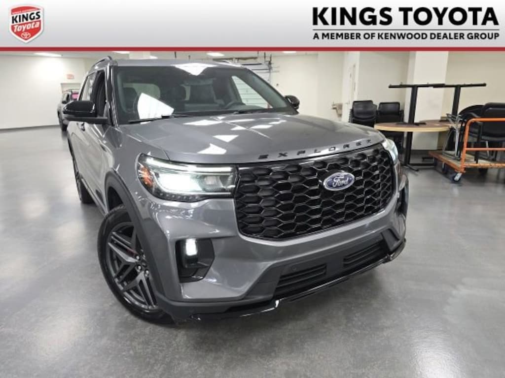 Used 2025 Ford Explorer ST-Line SUV