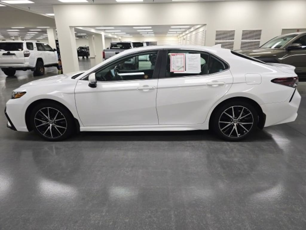 Certified 2023 Toyota Camry SE Sedan