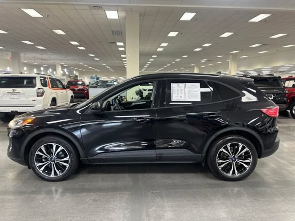 Used 2022 Ford Escape SE SUV