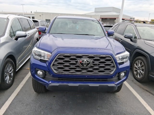 2023 Toyota Tacoma TRD Double Cab photo 2