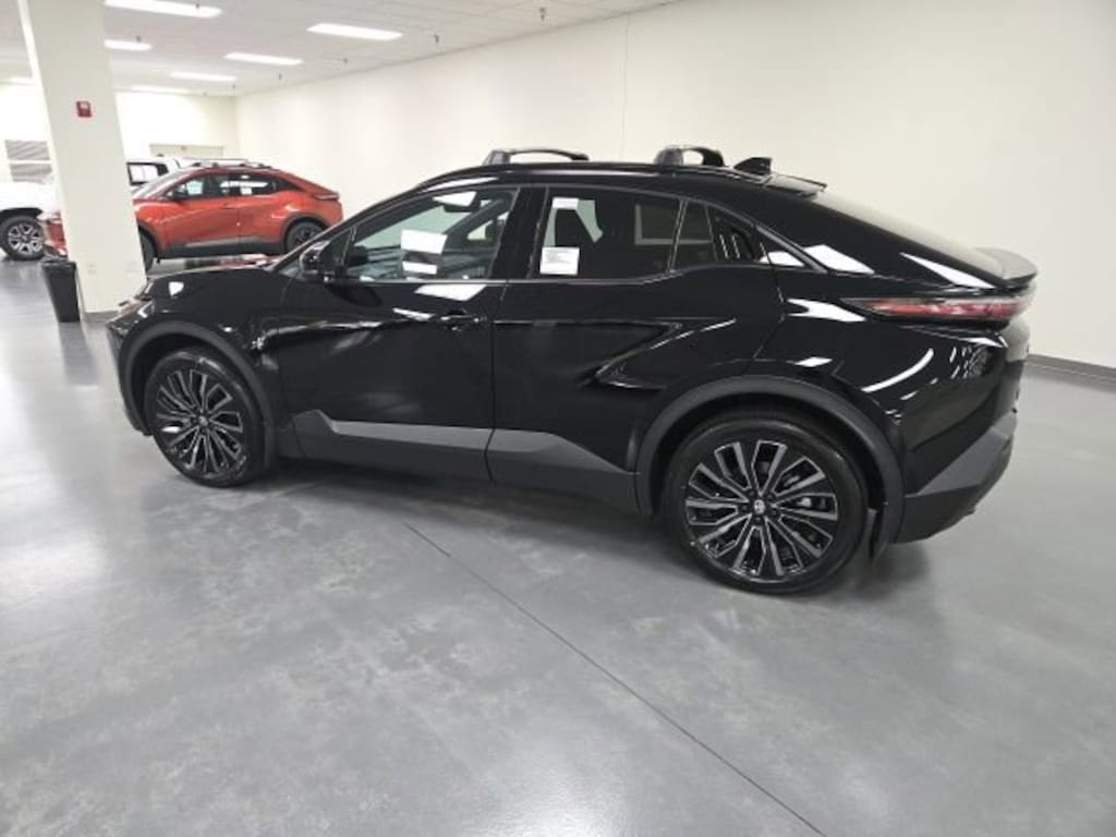 New 2026 Toyota C-HR XSE SUV