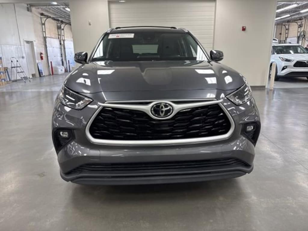 Used 2023 Toyota Highlander XLE SUV