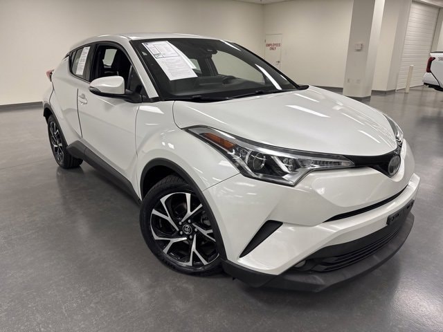 2019 Toyota C-HR Limited's photo