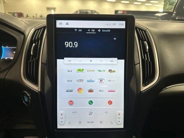 2022 Ford Edge SEL - Photo 14
