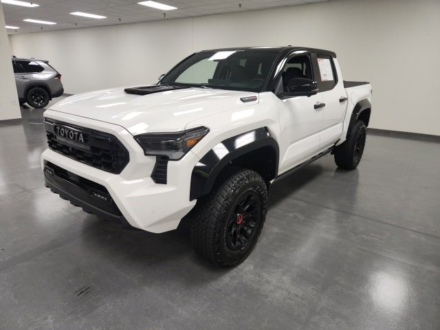 2024 Toyota Tacoma TRD Pro photo 3