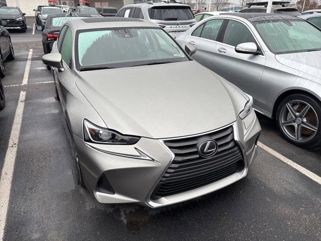 2020 Lexus IS 300 photo 2