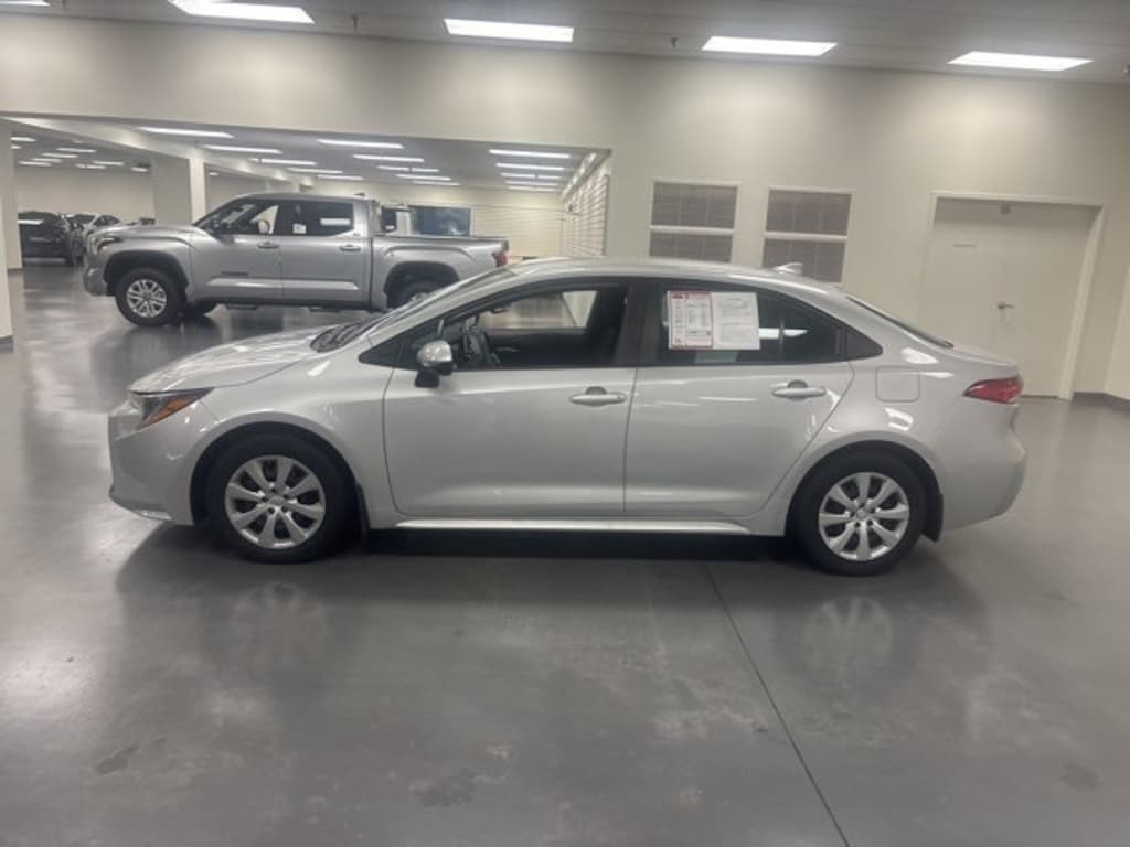 Certified 2021 Toyota Corolla LE Sedan