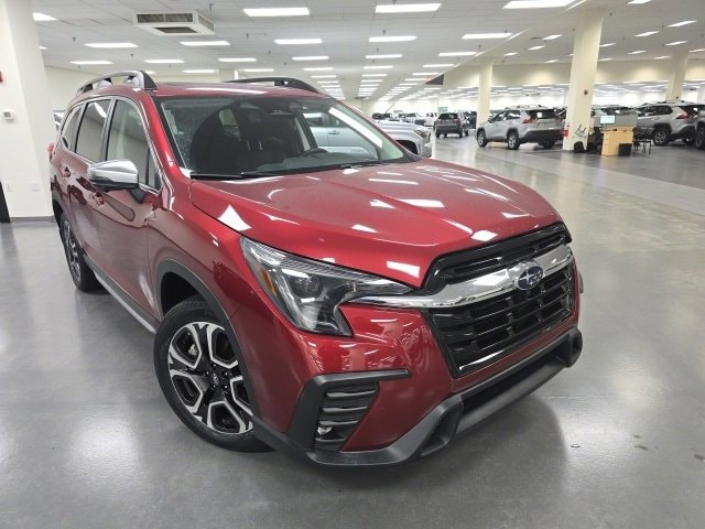2023 Subaru Ascent Limited's photo