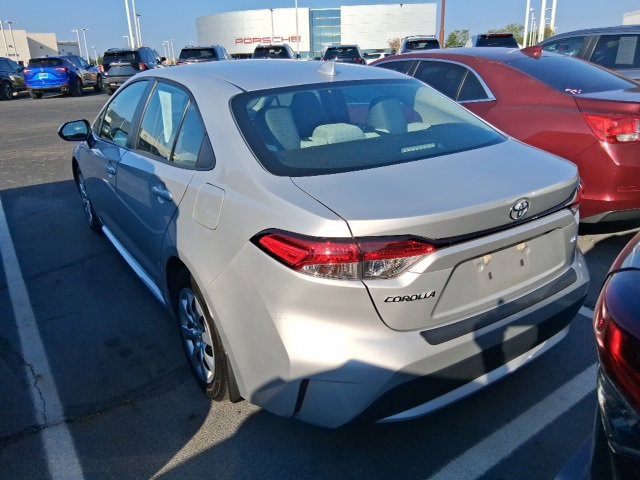 2022 Toyota Corolla LE photo 4