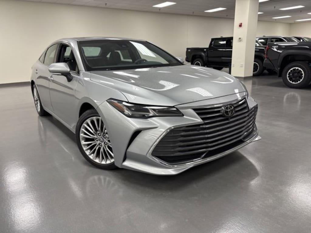 Certified 2019 Toyota Avalon Limited Sedan
