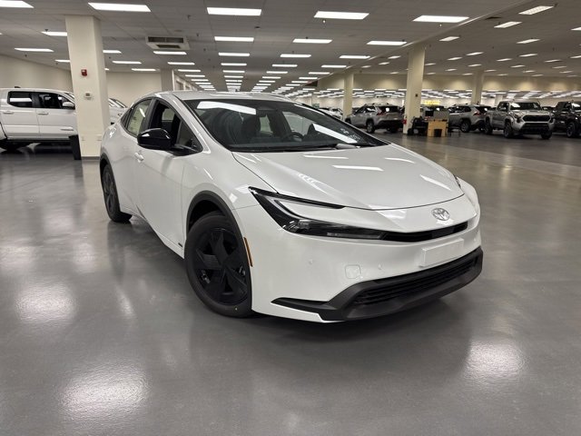 2026 Toyota Prius LE's photo