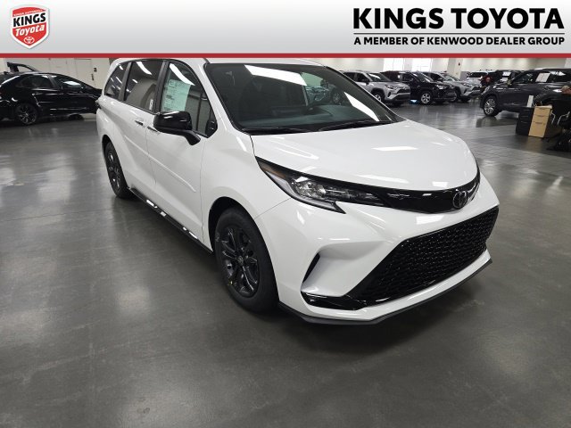 New 2026 Toyota Sienna XSE Van Passenger Van Cincinnati, OH