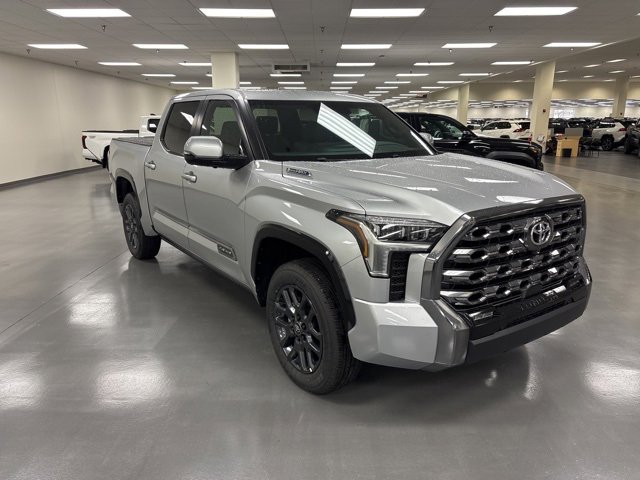 2026 Toyota Tundra Platinum's photo