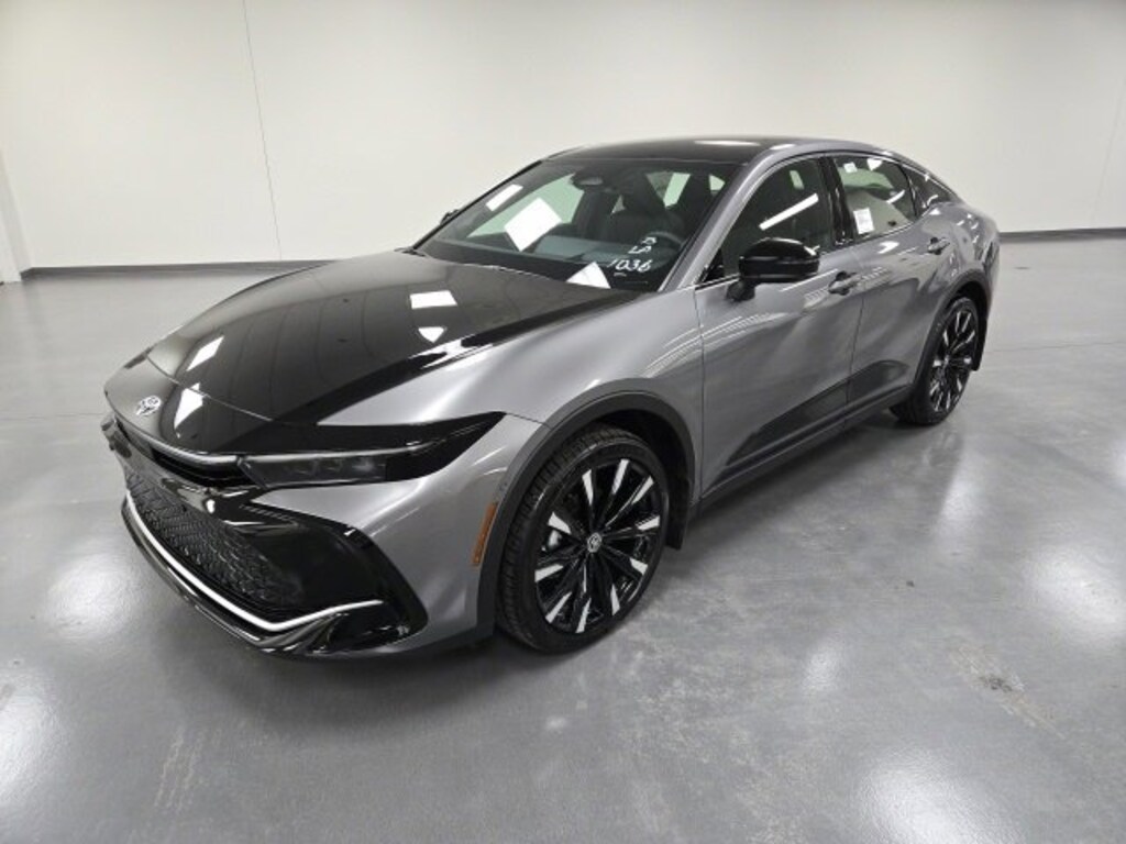 New 2026 Toyota Crown Platinum Sedan