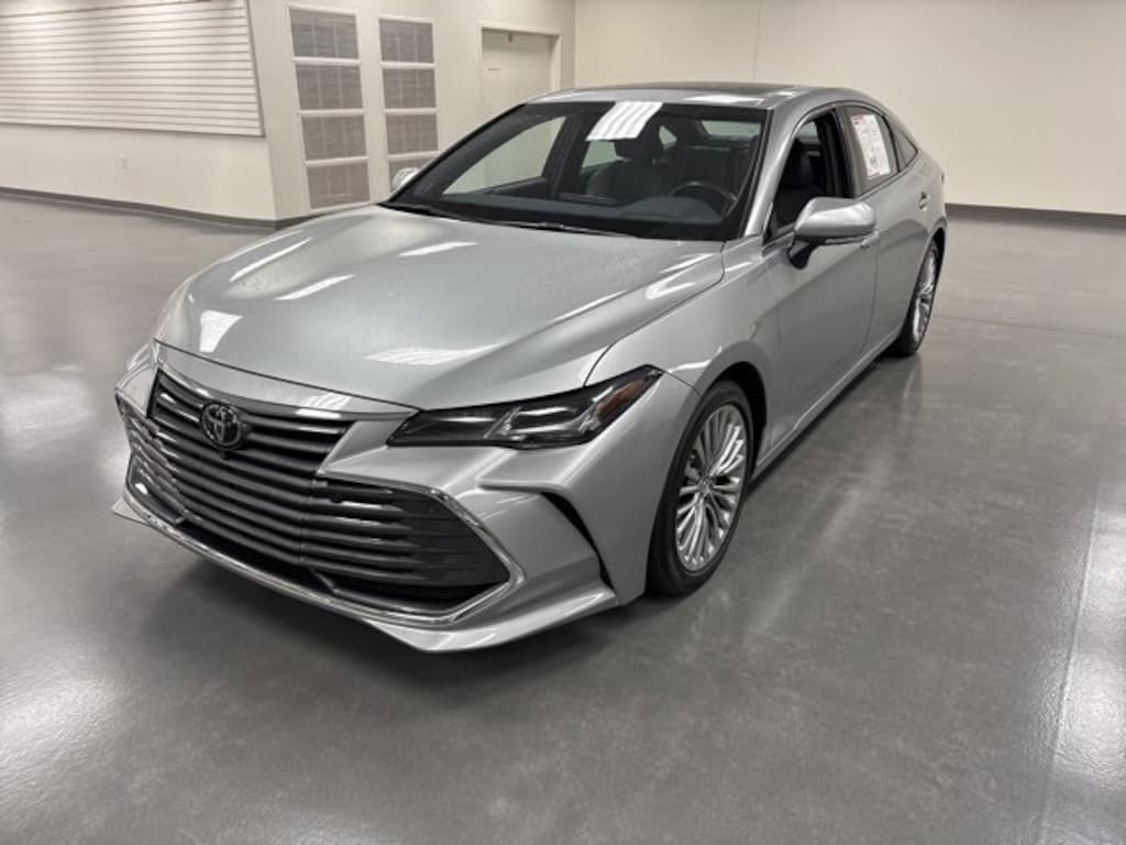 Certified 2019 Toyota Avalon Limited Sedan