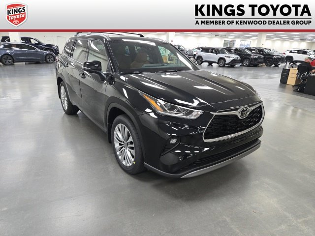 2026 Toyota Highlander Platinum SUV