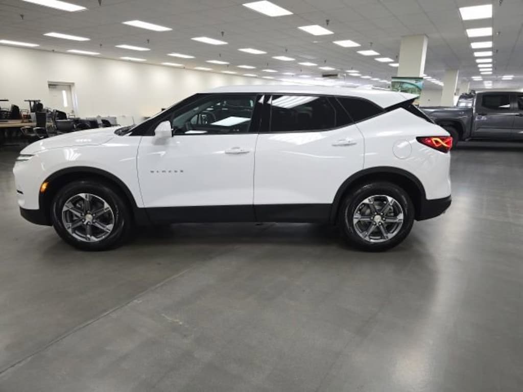 Used 2025 Chevrolet Blazer LT SUV