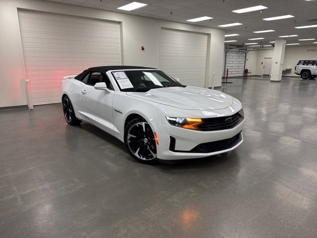 2022 Chevrolet Camaro 2LT's photo
