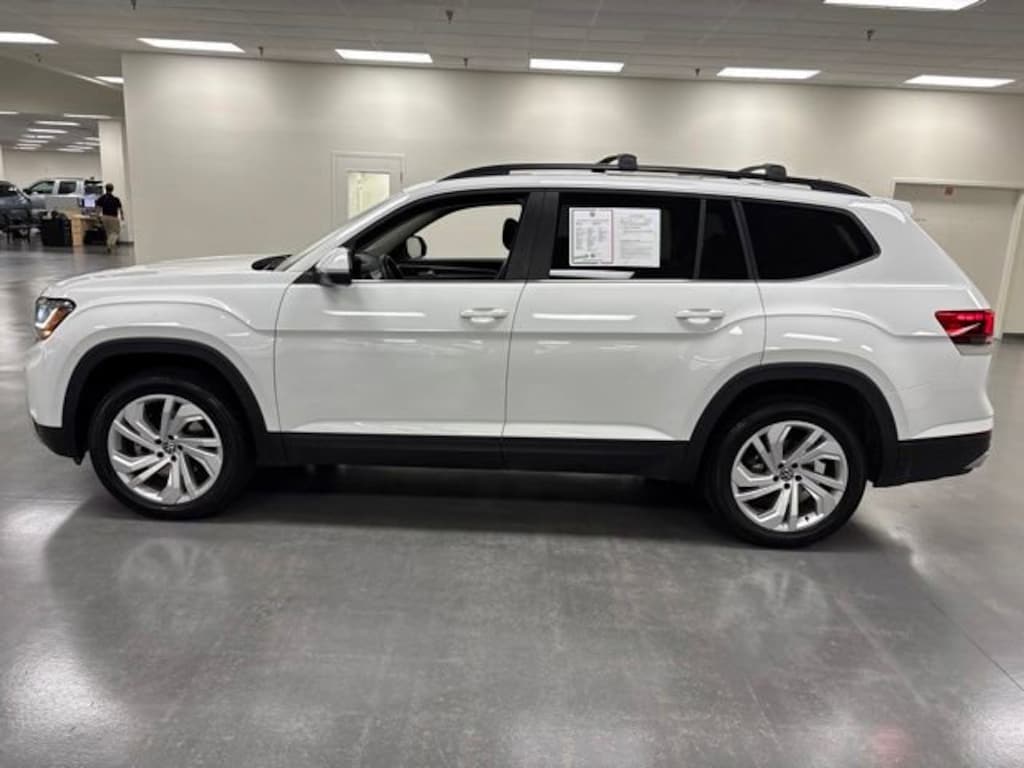 Used 2023 Volkswagen Atlas 3.6L V6 SE w/Technology SUV