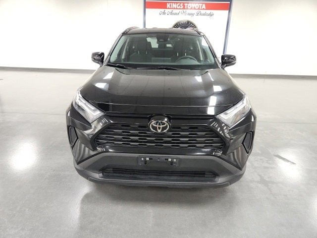 Certified 2022 Toyota RAV4 XLE with VIN 2T3P1RFV5NW298406 for sale in Cincinnati, OH