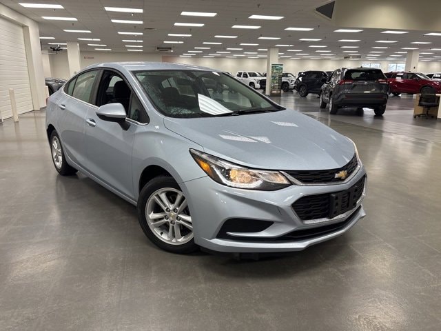 2017 Chevrolet Cruze LT's photo