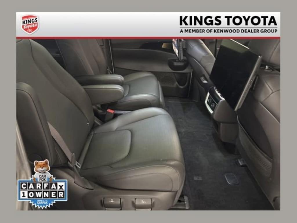 Used 2025 Kia Carnival Hybrid SX Prestige Van Passenger Van