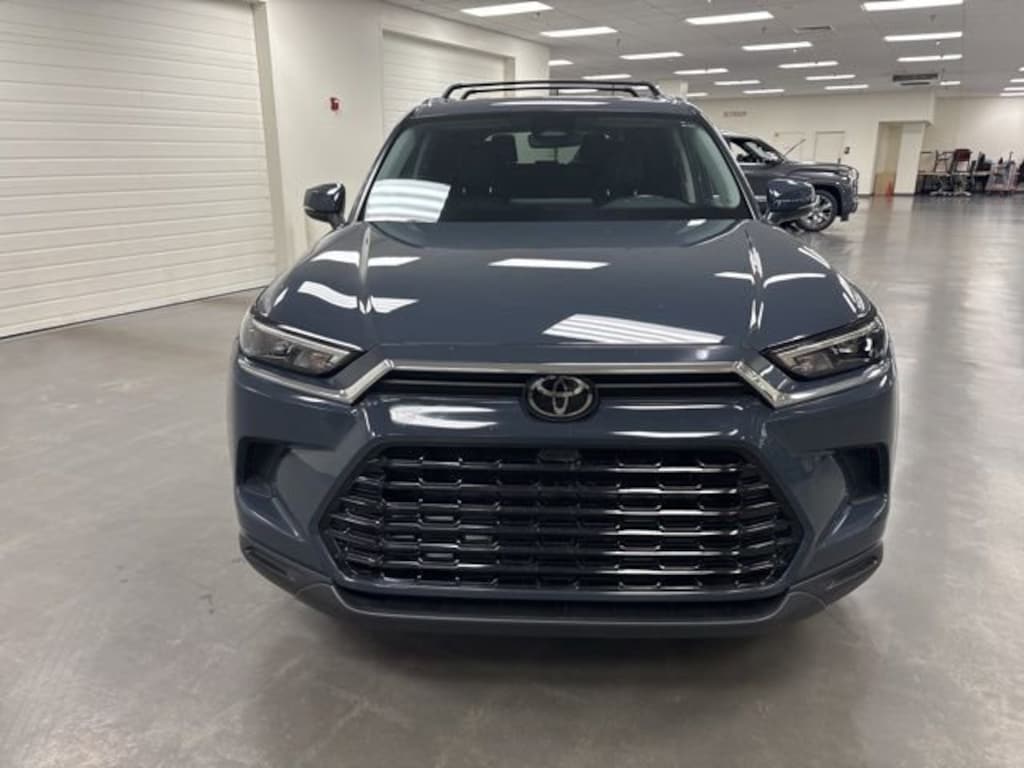 Used 2024 Toyota Grand Highlander XLE SUV