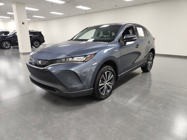 2021 Toyota Venza LE photo 3