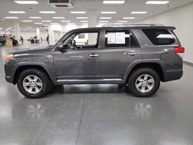 2011 Toyota 4Runner SR5 photo 3