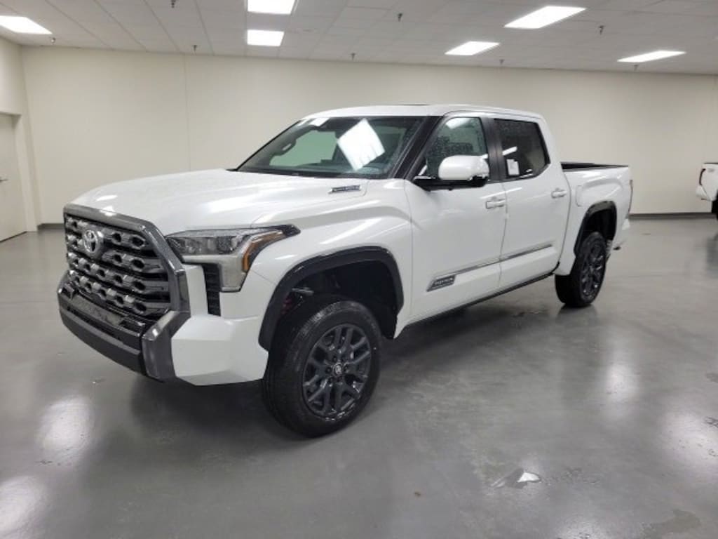 New 2026 Toyota Tundra i-FORCE MAX Platinum PLATINUM CREWMAX 5.5