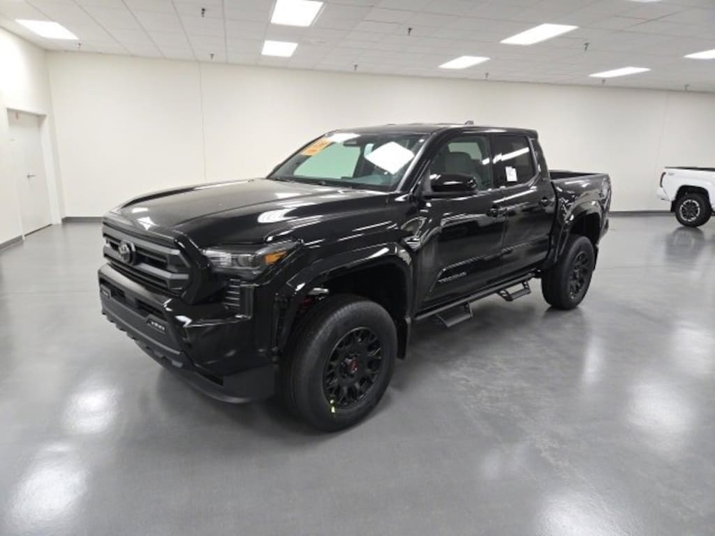 New 2025 Toyota Tacoma SR5 4X4 DOUBLE CAB