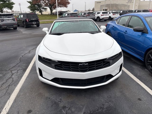 2022 Chevrolet Camaro 2LT photo 2