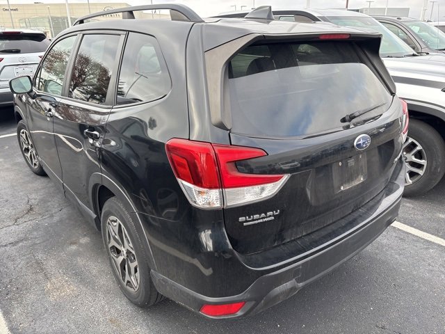 2019 Subaru Forester Premium photo 4