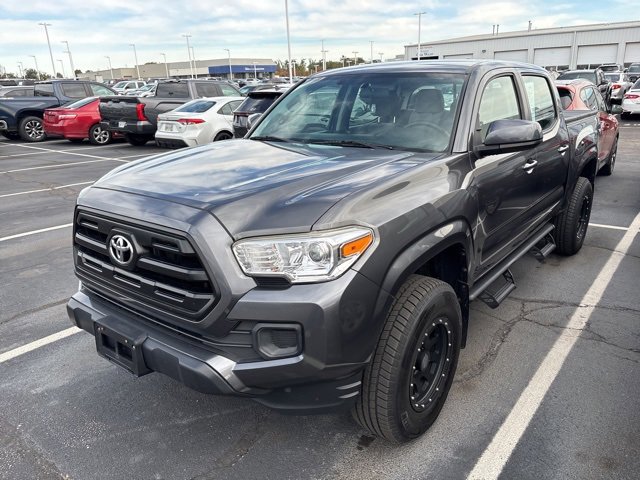 2017 Toyota Tacoma SR photo 3