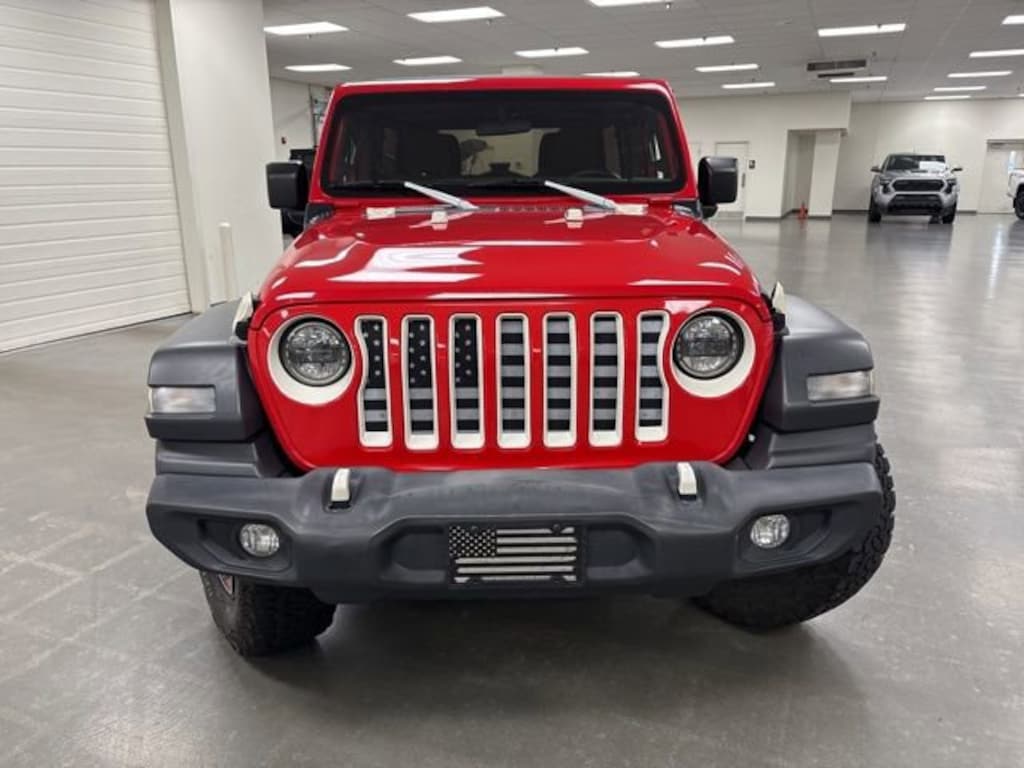 Used 2018 Jeep Wrangler Sport S SUV