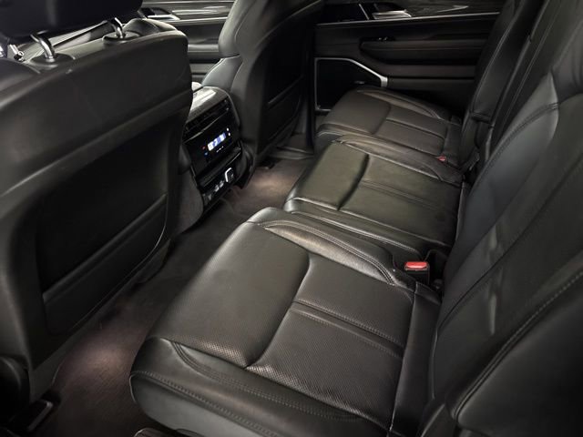 2022 Jeep Wagoneer Series II - Photo 17
