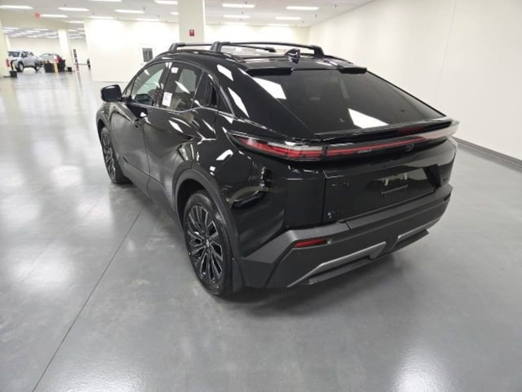 New 2026 Toyota C-HR XSE SUV
