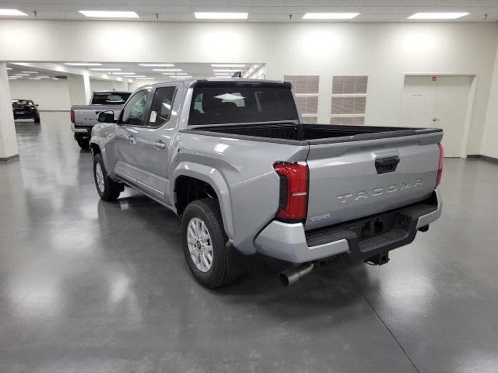 New 2025 Toyota Tacoma SR5 4X4 DOUBLE CAB