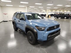 2025 Toyota 4Runner SR5 4WD SR5