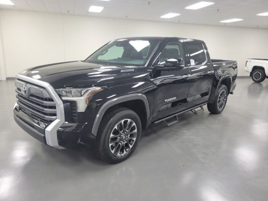 New 2026 Toyota Tundra i-FORCE MAX Limited LIMITED CREWMAX 5.5