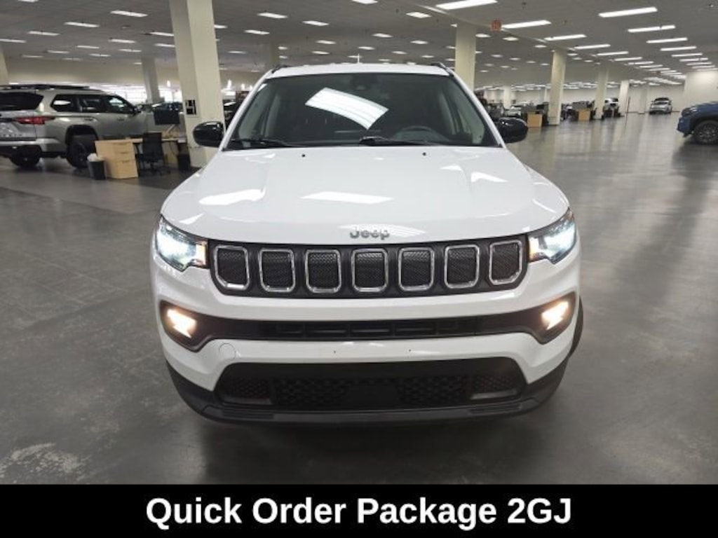 Used 2022 Jeep Compass Latitude SUV