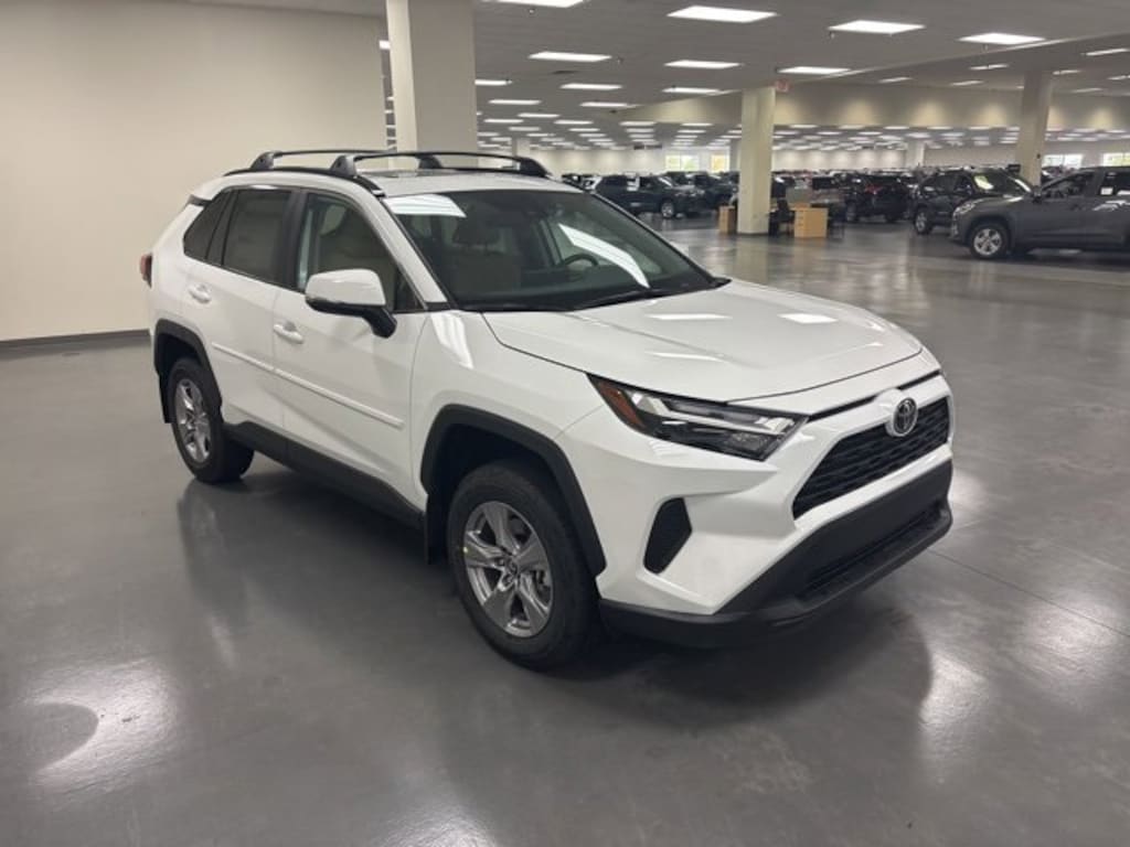New 2025 Toyota RAV4 XLE XLE AWD SUV