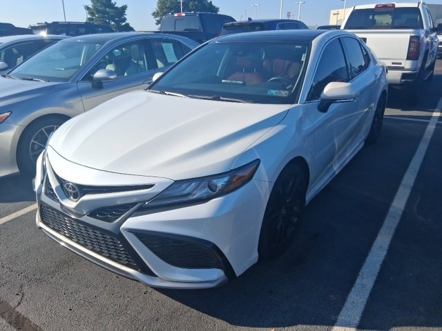 2022 Toyota Camry XSE photo 3