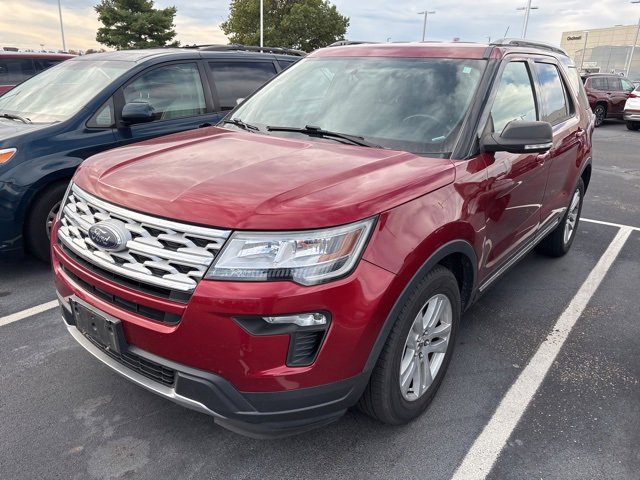2019 Ford Explorer XLT photo 2