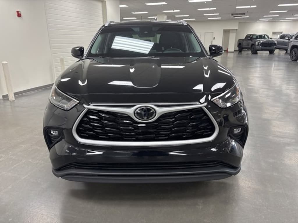 Used 2019 Toyota Highlander LE SUV