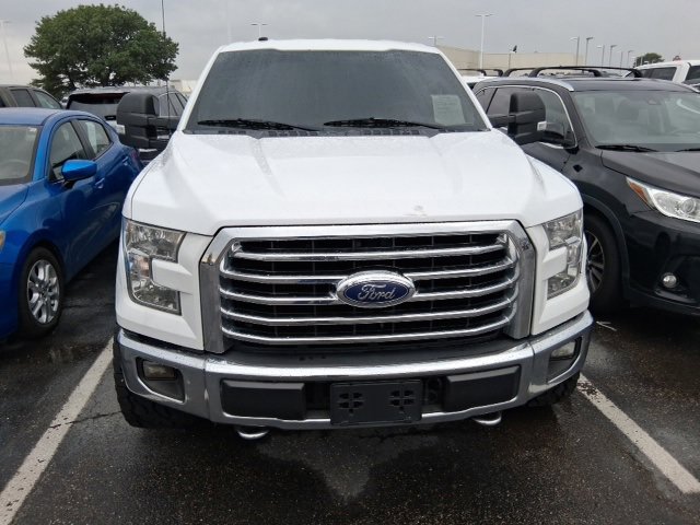 2017 Ford F-150 XLT photo 2